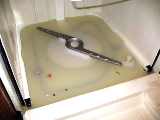 Посудомоечная машина не сливает воду | Вызов стирального мастера на дом в Краснознаменске